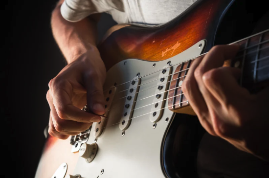 エレキギター初心者完全ガイド【ギター・練習曲の選び方】