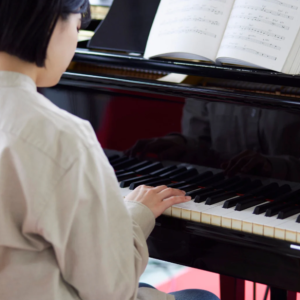 港区で学ぶピアノレッスン徹底解説｜大人が安心して通える教室の選び方
