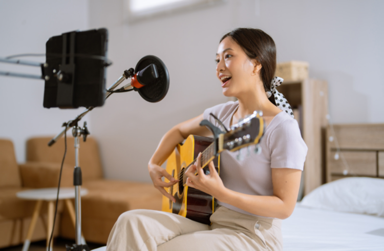 【2026年最新】音楽を趣味にして一人で楽しむ完全ガイド！大人初心者のための楽器選びから挫折しない独学術まで徹底網羅