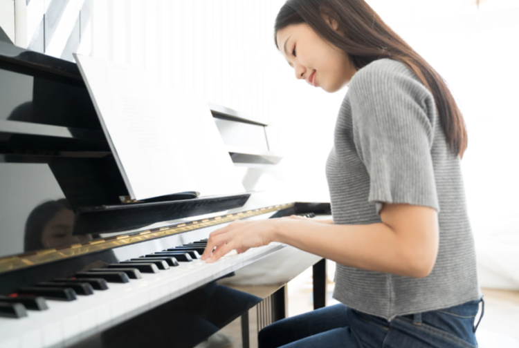 【初心者歓迎】東京の大人向けピアノ教室比較ガイド！仕事帰り・手ぶらOK・予約が柔軟な自分にぴったりの教室探し